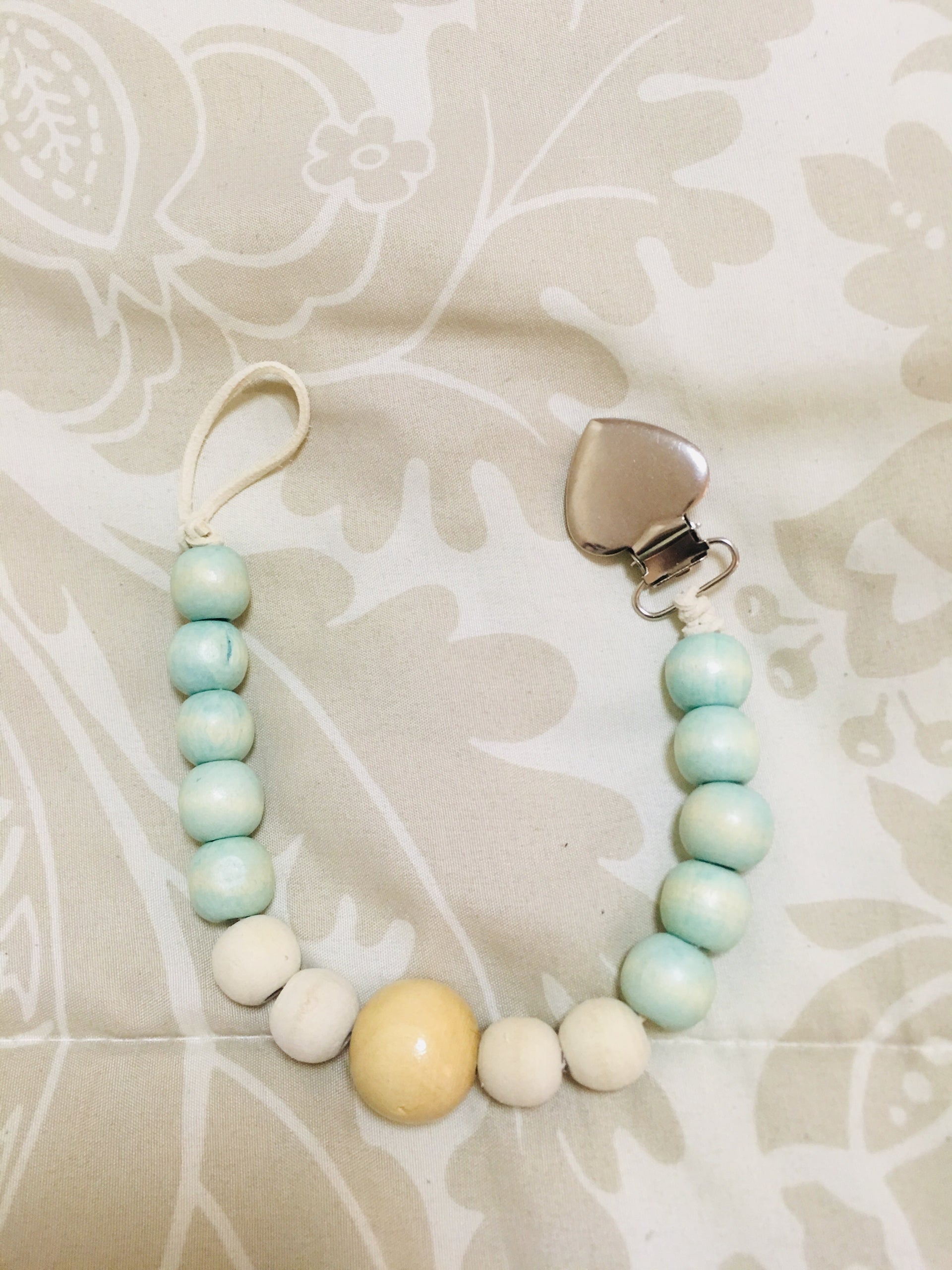 Wooden dummy clips/pacifiers