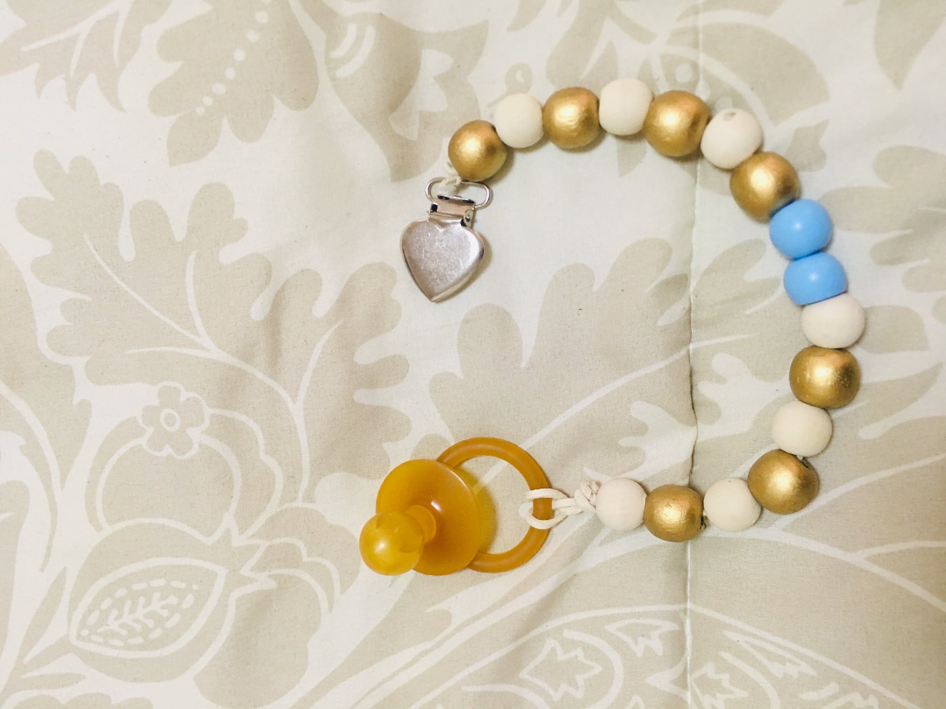 Wooden dummy clips/pacifiers